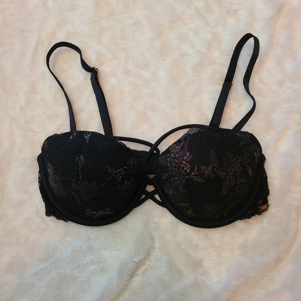 32C PINK Victoria's Secret Lace Bra
